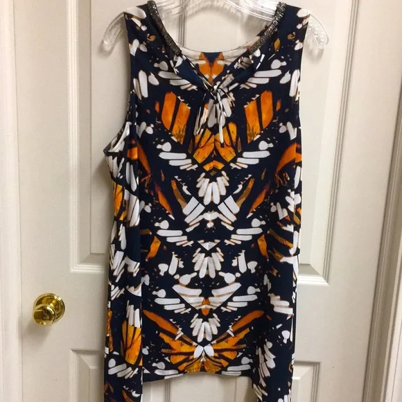 Abstract “Monarch Butterfly” Pattern Sleeveless Top with Shark Bite Hem - Picture 4 of 7